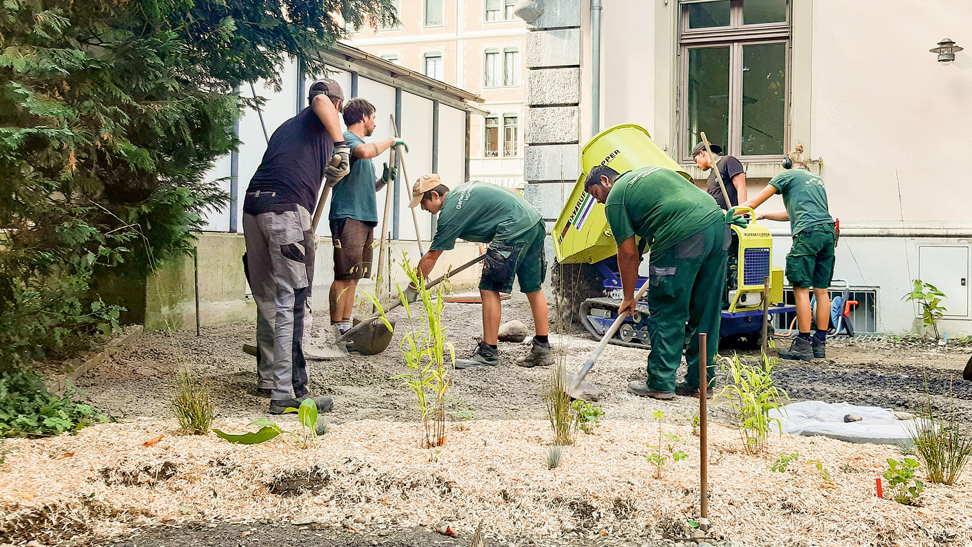 Lernende der Gartenbauschule Hünibach